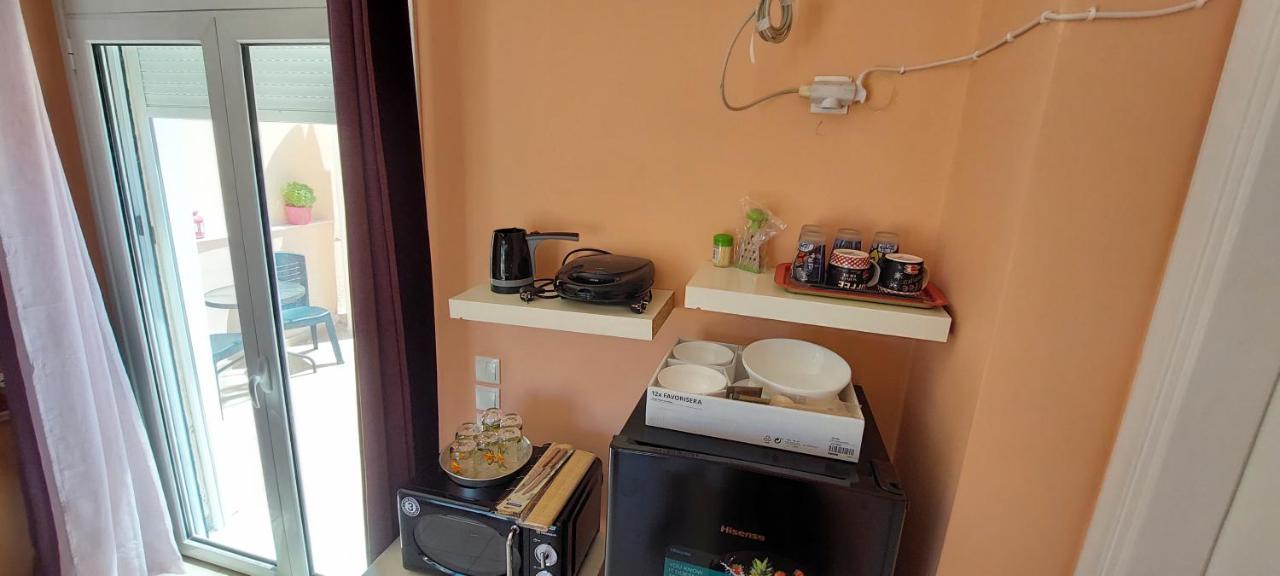 Anastacias Apartment Artemida  Ngoại thất bức ảnh